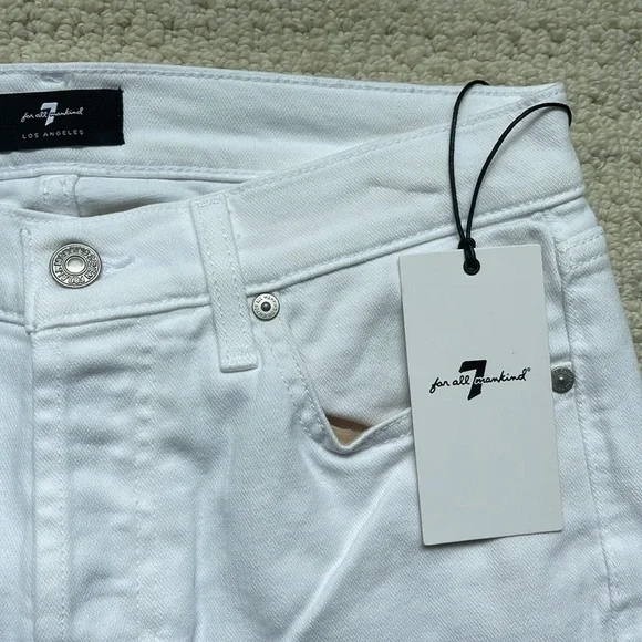 SOLD7 For All Mankind NWT Josefina Feminine Boyfriend Jeans in White Size 27 NEW - Picture 4 of 16